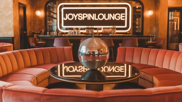 a photograph of a stylish lounge called hfgdfvpjr2qvfthg5zqz1w ejvvdphctz67jauckav3vg